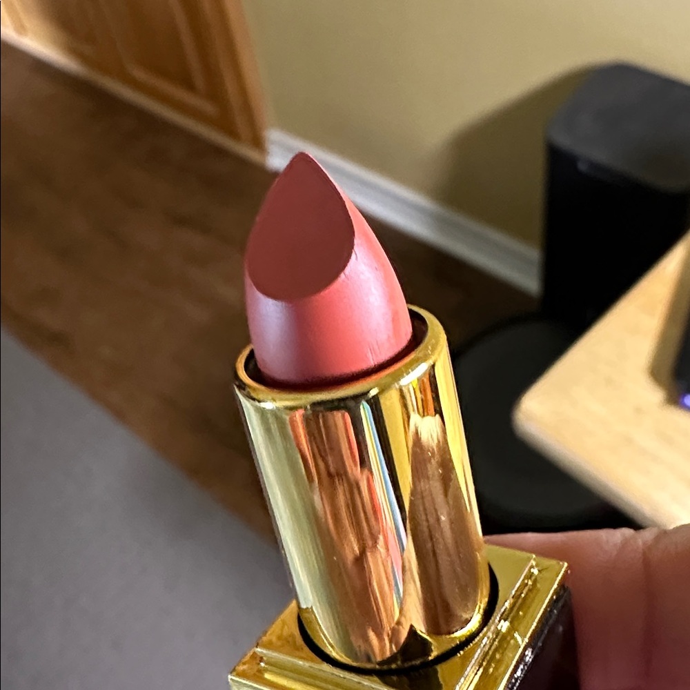 Classic Rouge Orange Lipstick - 💄 Light Orange - Picture 2 of 7